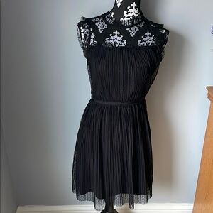 Elegant Black Sleeveless Dress